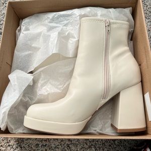 Steve Madden boots